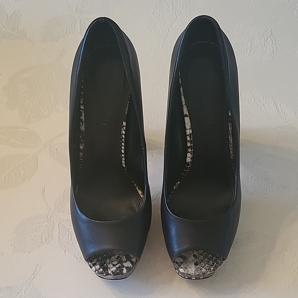 LIKE NEW Le Chateau Black & Gray Leather & Mock-Snake Platform PeepToe Heels 7.5 - Picture 8 of 14